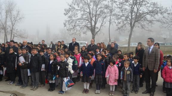 İlçe Millî Eğitim Müdürü Mehmet Yılmaz Karataş İlkokulunu Ziyaret Etti