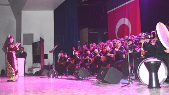 Çankayada Türk Halk Müziği Gecesi gönülleri fethetti