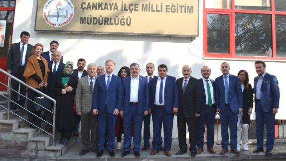 Ankara Milletvekili Ahmet Gündoğdu, Çankaya İlçe Millî Eğitim Müdürlüğünü Ziyaret Etti.