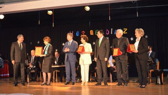 Öğretmenler Arası ödüllü Türk sanat Müziği Ses Yarışmasının Finali Yapıldı.
