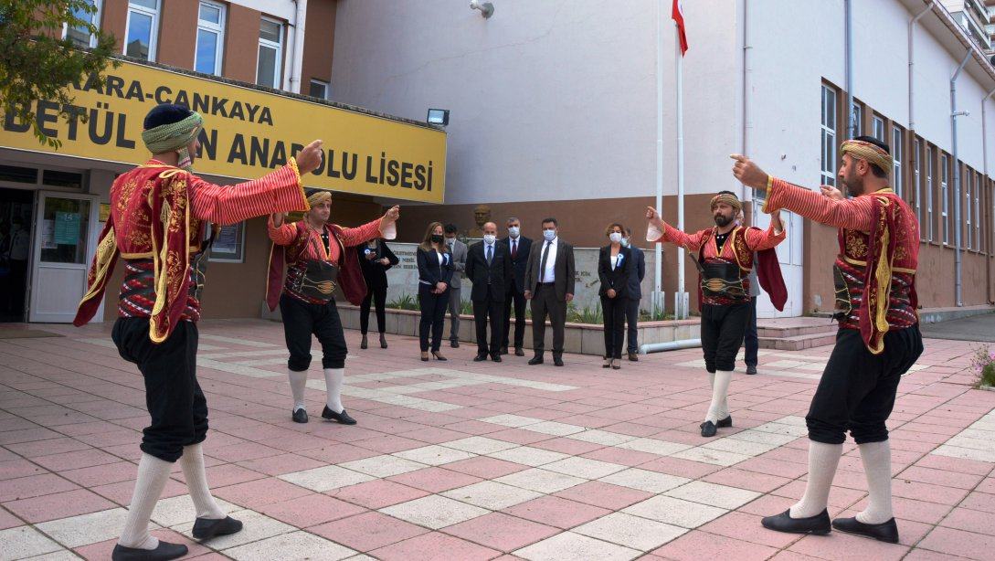 13 Ekim Ankara'nın Başkent Oluşunun 98.Yıl Dönümü Coşkuyla Kutlandı.