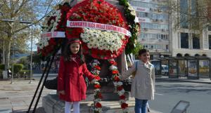 23 Nisan Ulusal Egemenlik ve Çocuk Bayramı Çelenk Bırakma Töreni 