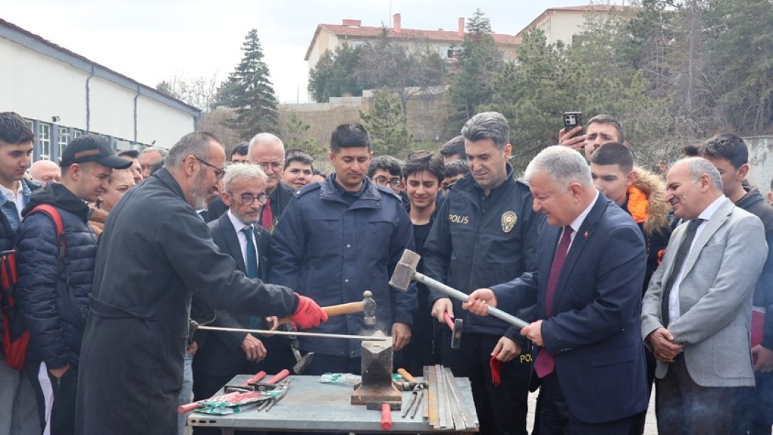 Türk Dünyası ve Toplulukları Haftası ile Nevruz Bayramı Coşkuyla Kutlandı.