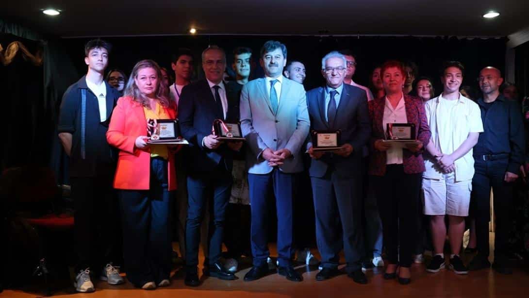 Çankaya Okullar Arası 26. Tiyatro Şenliği Kapanış Programı Gerçekleştirildi.